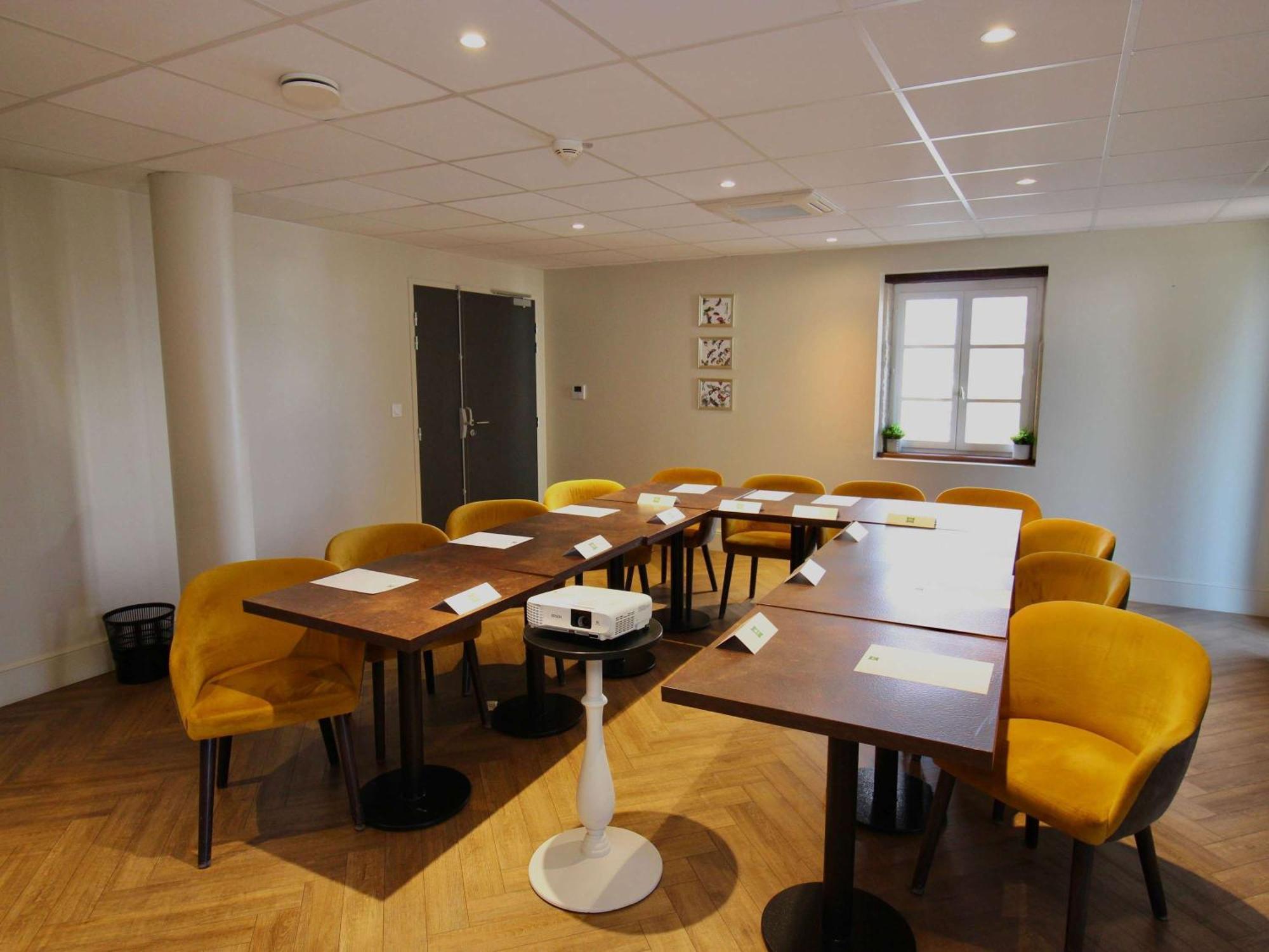 Ibis Styles Dijon Sud Domaine De Beauregard 21600 Longvic 호텔 외부 사진